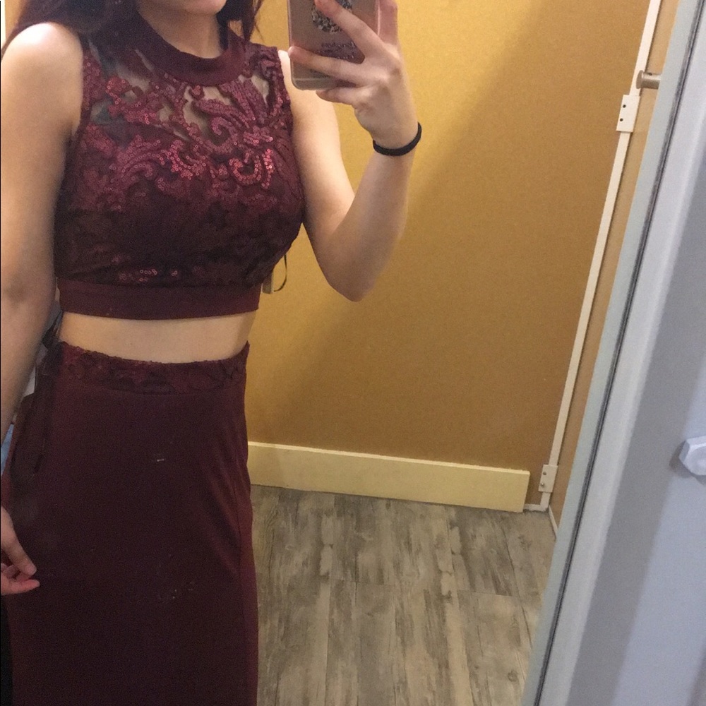 Prom Dress - Picture 2 of 3